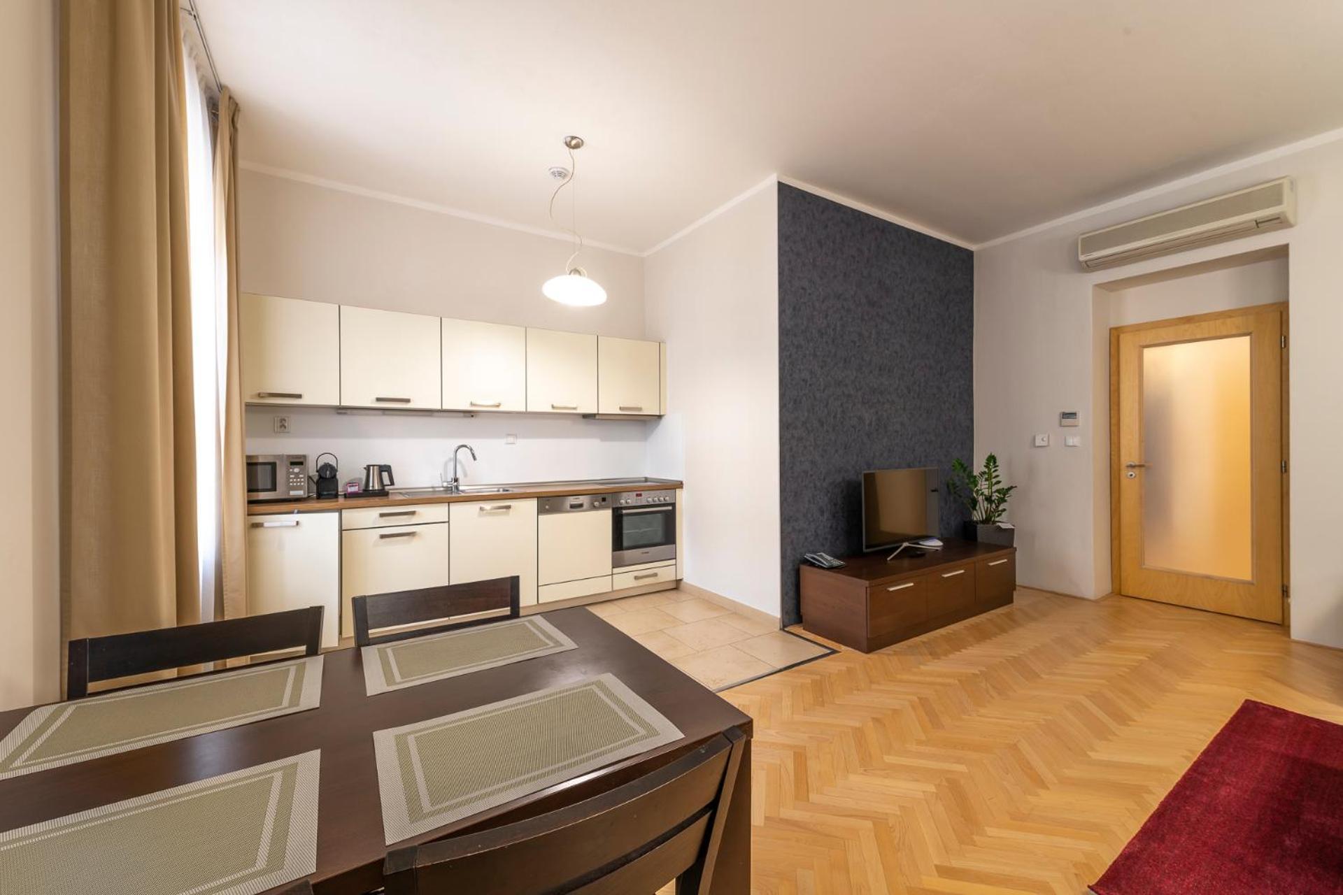 Rezidence Ostrovni Apart otel Prag Oda fotoğraf